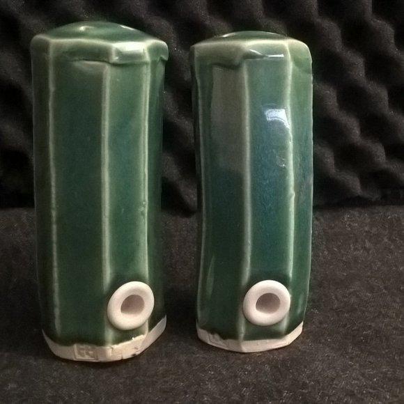 Vintage Cucumber Zucchini Salt And Pepper Shakers - Picture 6 of 10